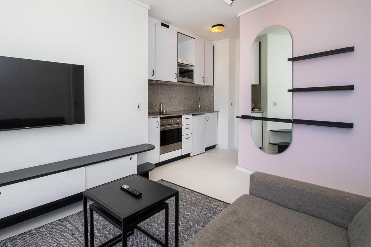 Gorgeous Front Facing Flamingo 601 Apartment Cape Town
